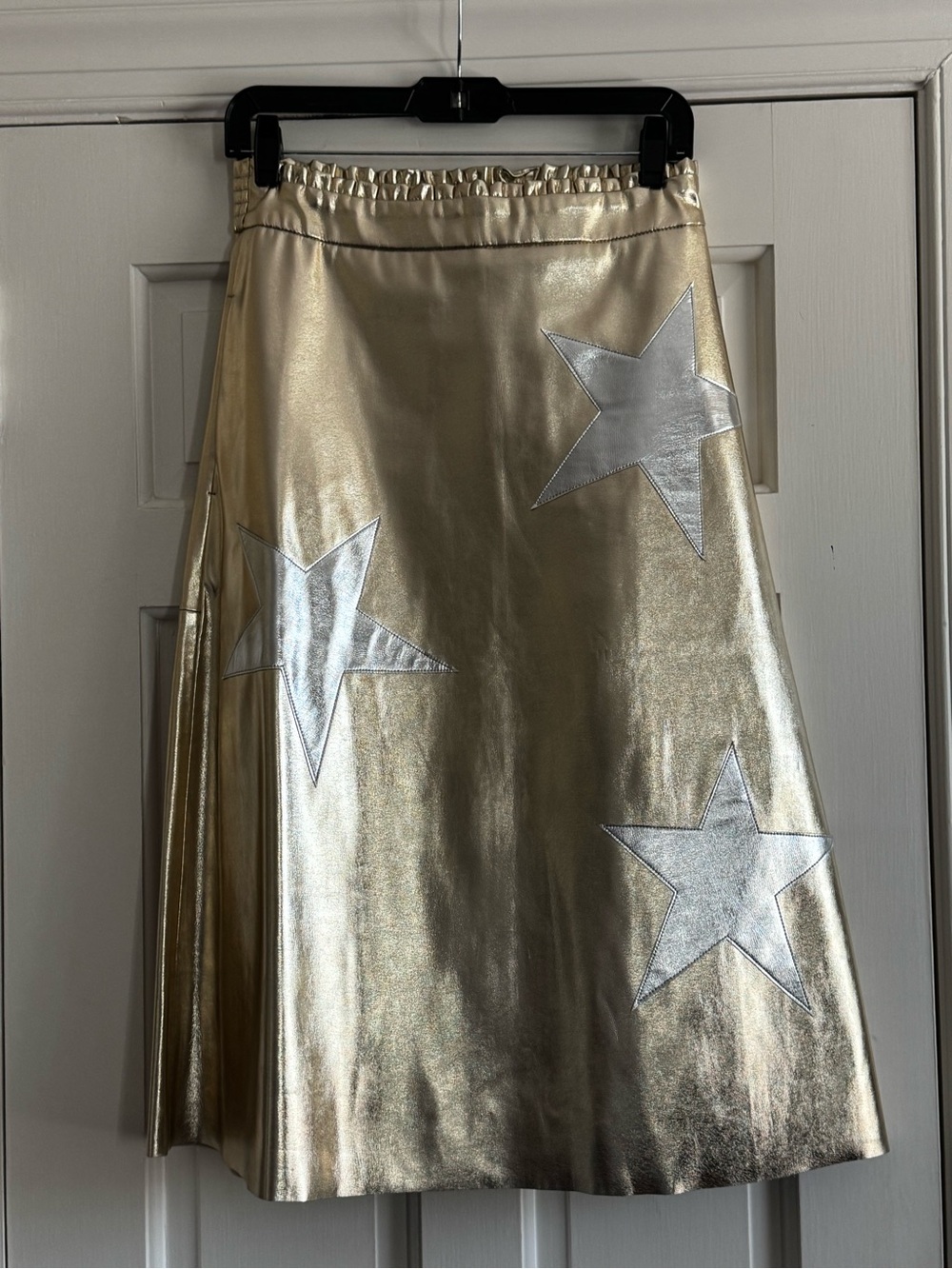 WYSE Metallic Gold Star Appliqué Skirt - Women's